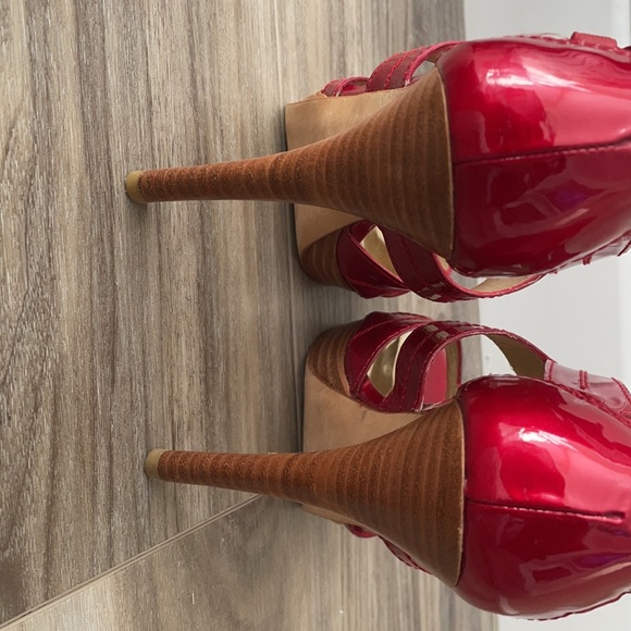 Red Sandals - Picture 3 of 4